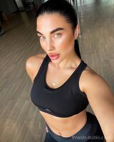 Миниатюра Индивидуалка Мария Фестивальный Фотография 