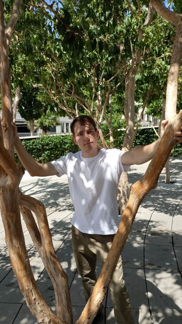 Мужчина Александр Центральный Фотография 