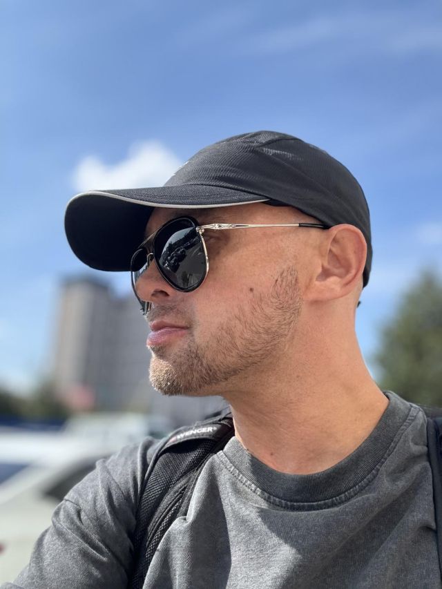 Мужчина Демьян Фестивальный Фотография 