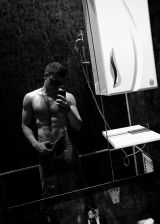 Миниатюра Мужчина Толик Фотография 